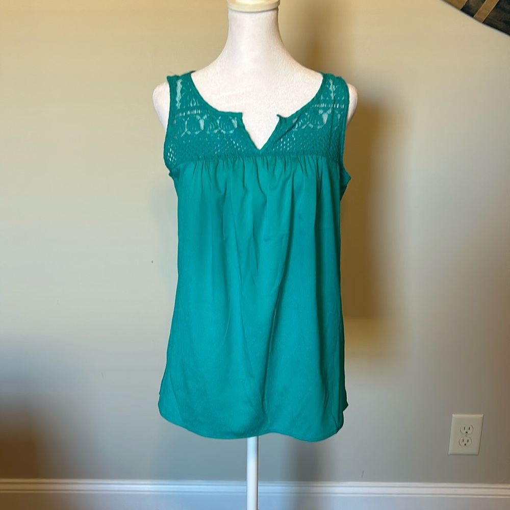 Green New York and co shirt. Size medium